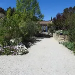 De Charme Familiale Avec Piscine Privée, Proche Des Plages Et De Cassis *