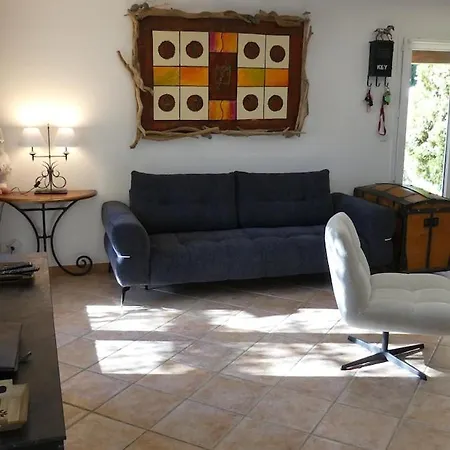 De Charme Familiale Avec Piscine Privee, Proche Des Plages Et De Cassis